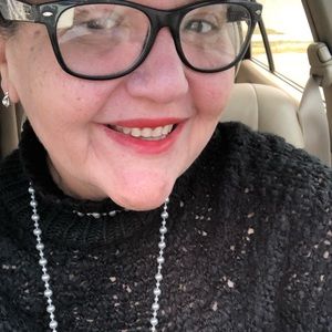 Meet your Posher, Roxann